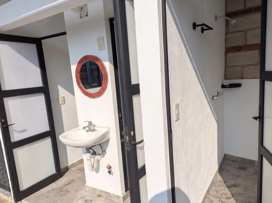 Segundo medio baño exterior